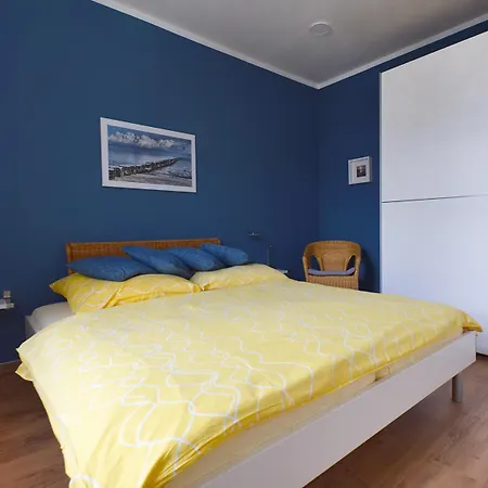 Daire Kapitaenshaus Muehlenpark Haus 6 Wo23 Prerow